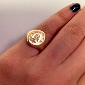 SOLID GOLD SIGNET RING